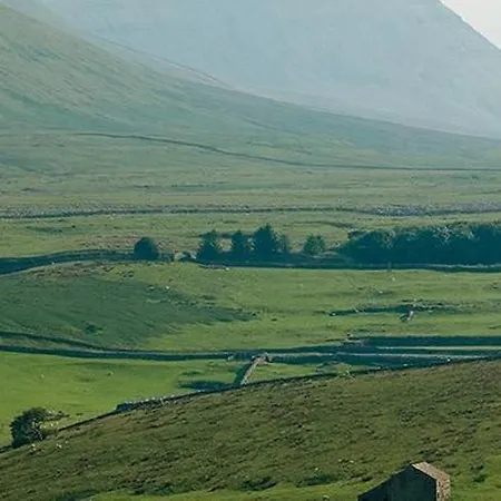 Yha Hawes