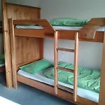 Yha *